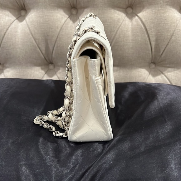 Chanel White Medium SHW Double Classic Flap in Lambskin - Picture 4 of 17